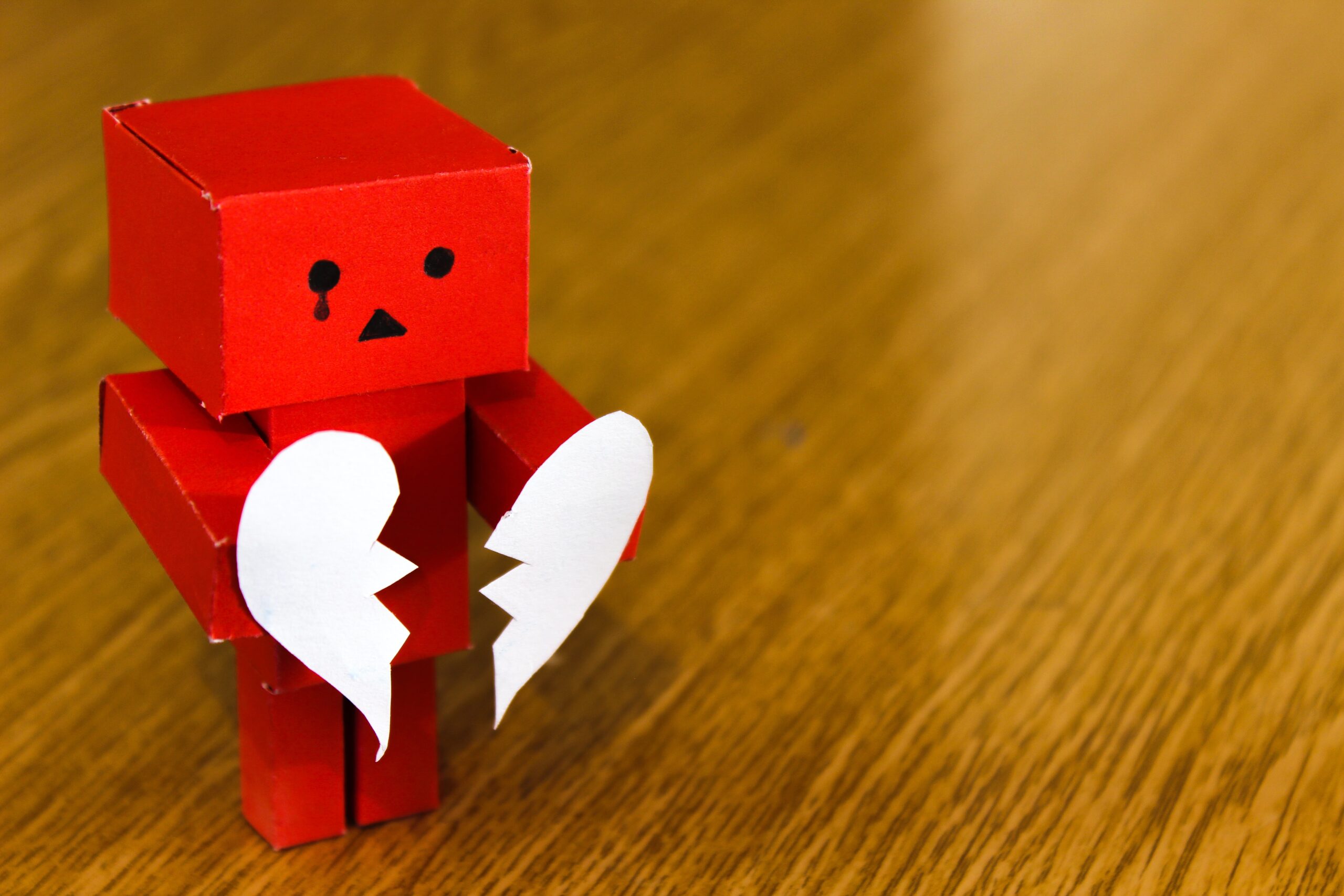 why don't my relationships last? emotional abandonment and emotional availability